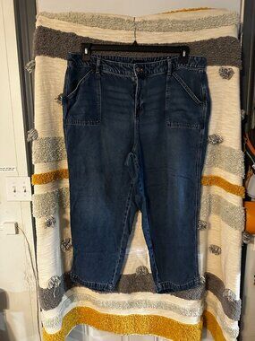Talbots Women's Size 18W "Summerweight Straight Leg Ankle Jeans" Medium Wash